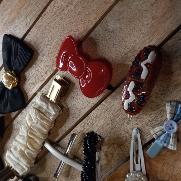 C-9 lot - Picture 3 of 6